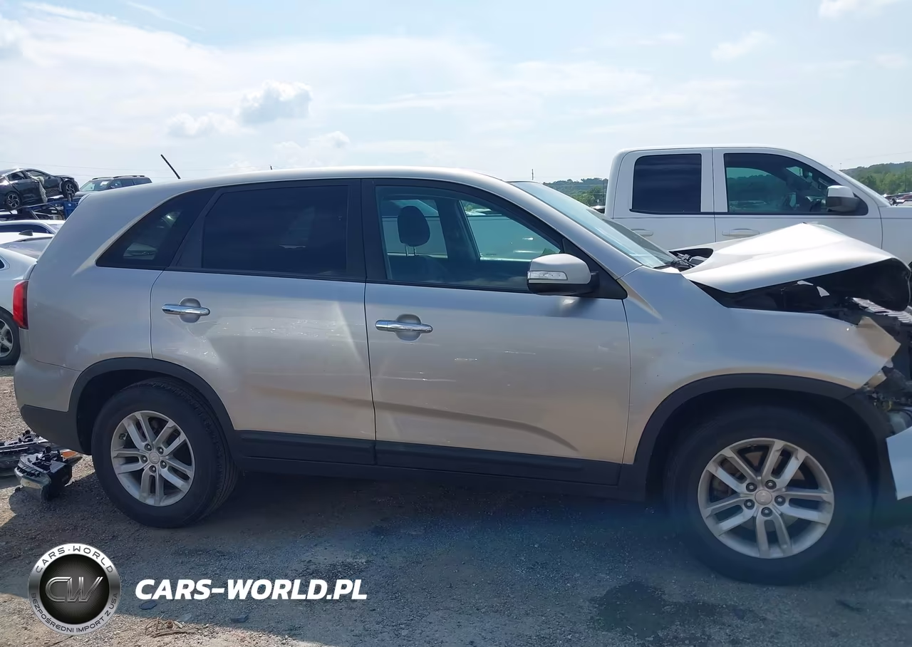 2015 Kia Sorento Lx VIN:5XYKT3A68FG649472 - 14
