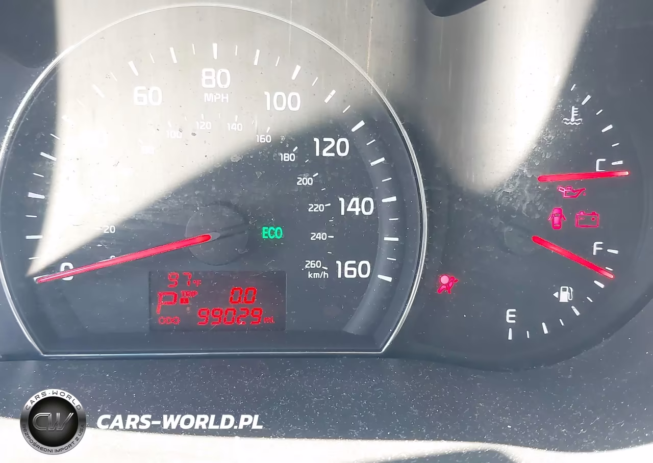 2015 Kia Sorento Lx VIN:5XYKT3A68FG649472 - 16