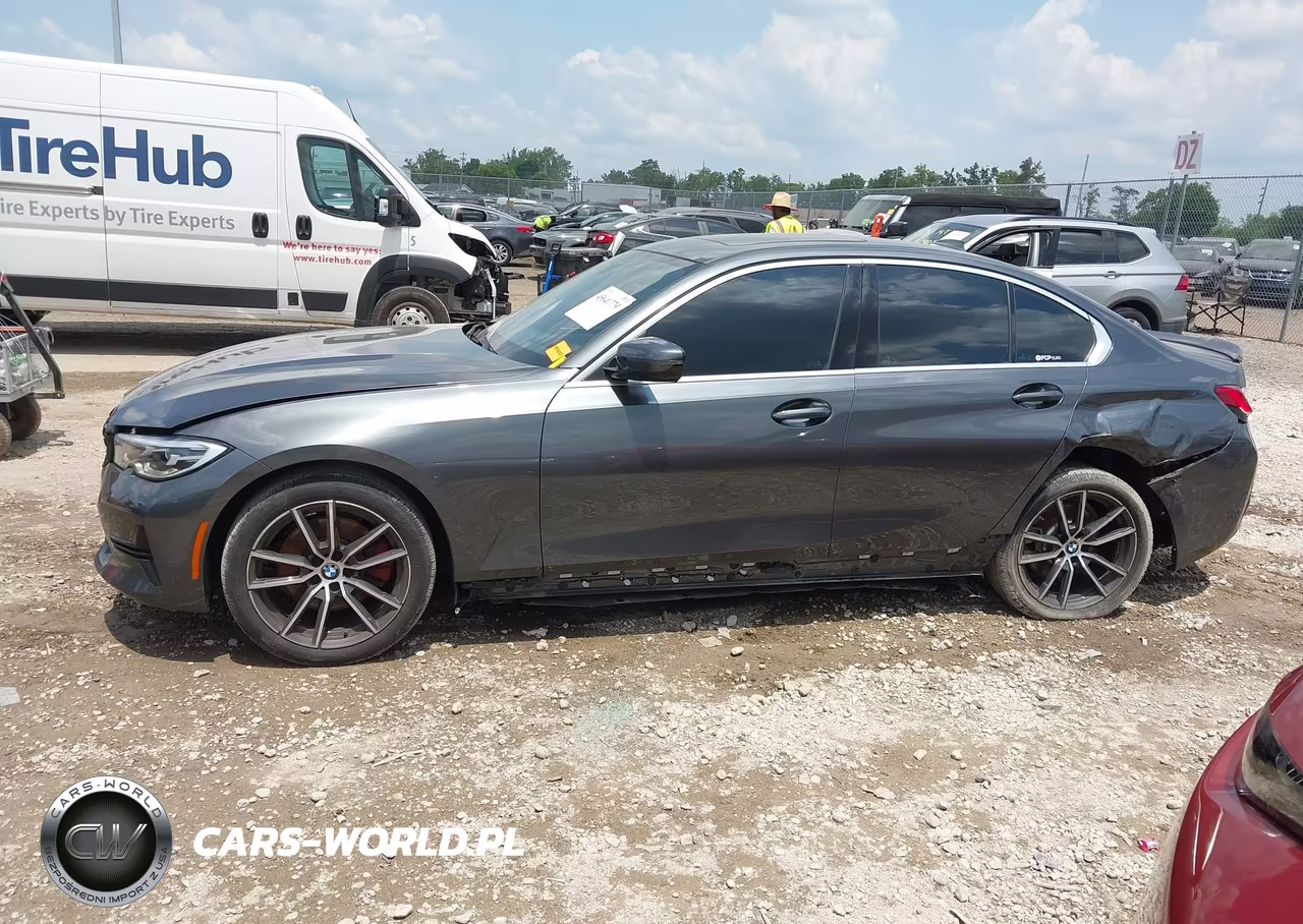 2019 BMW 330I xDrive VIN:WBA5R7C5XKFH05724 - 15