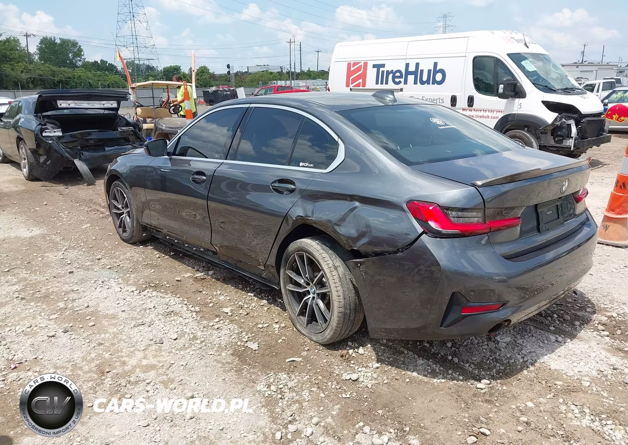 2019 BMW 330I xDrive VIN:WBA5R7C5XKFH05724 - 3