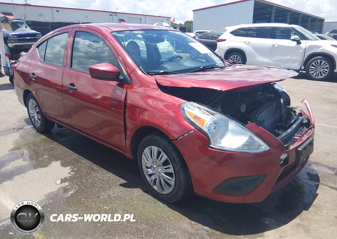 2016 Nissan Versa 1.6 S+