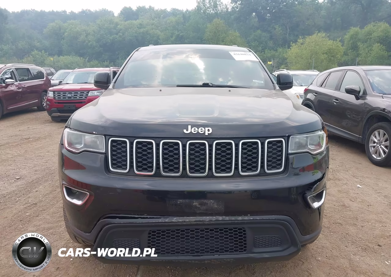 2018 Jeep Grand Cherokee Laredo E 4X4 VIN:1C4RJFAG2JC236832 - 12