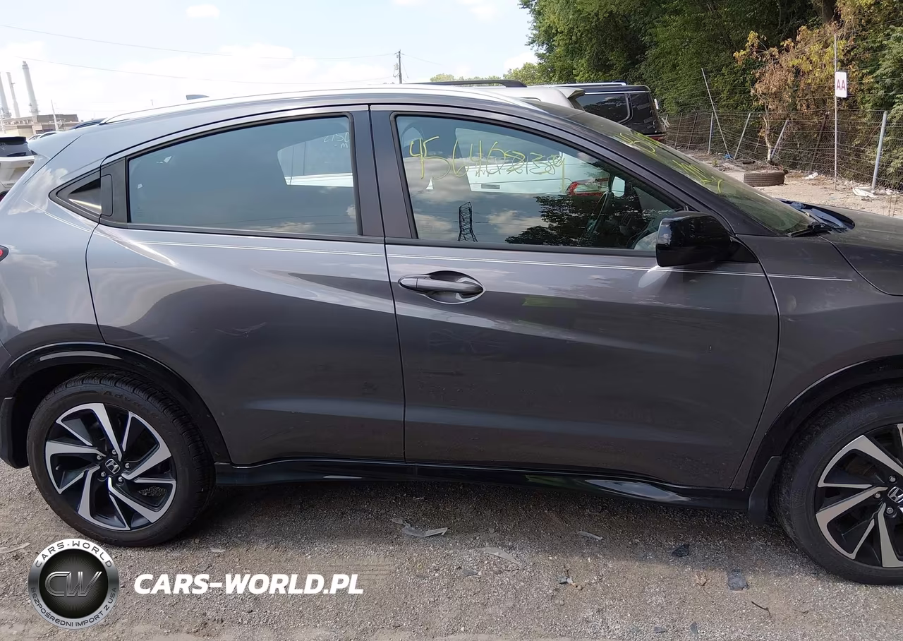 2019 Honda Hr-V Sport VIN:3CZRU6H15KG711875 - 13