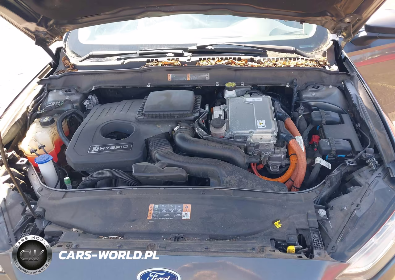 2018 Ford Fusion Hybrid S VIN:3FA6P0UU1JR141881 - 10