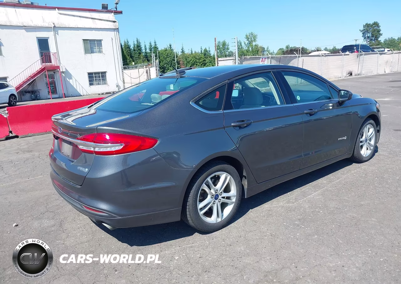 2018 Ford Fusion Hybrid S VIN:3FA6P0UU1JR141881 - 4