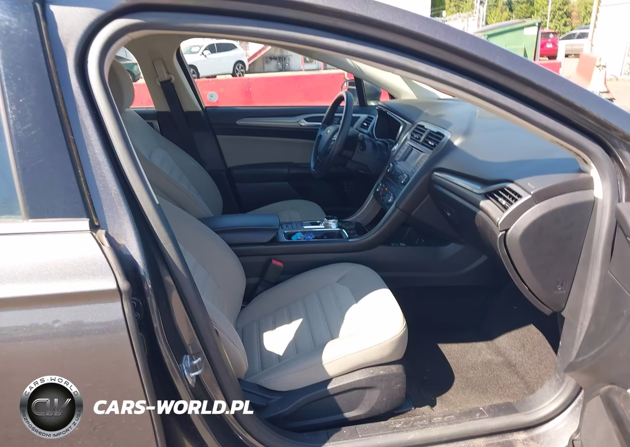 2018 Ford Fusion Hybrid S VIN:3FA6P0UU1JR141881 - 5