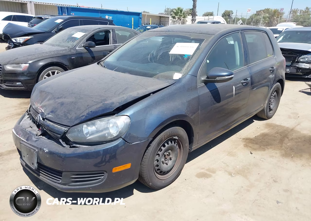2014 Volkswagen Golf 2.5L (A6) (No Longer Orderable) VIN:WVWDB7AJ8EW011988 - 2