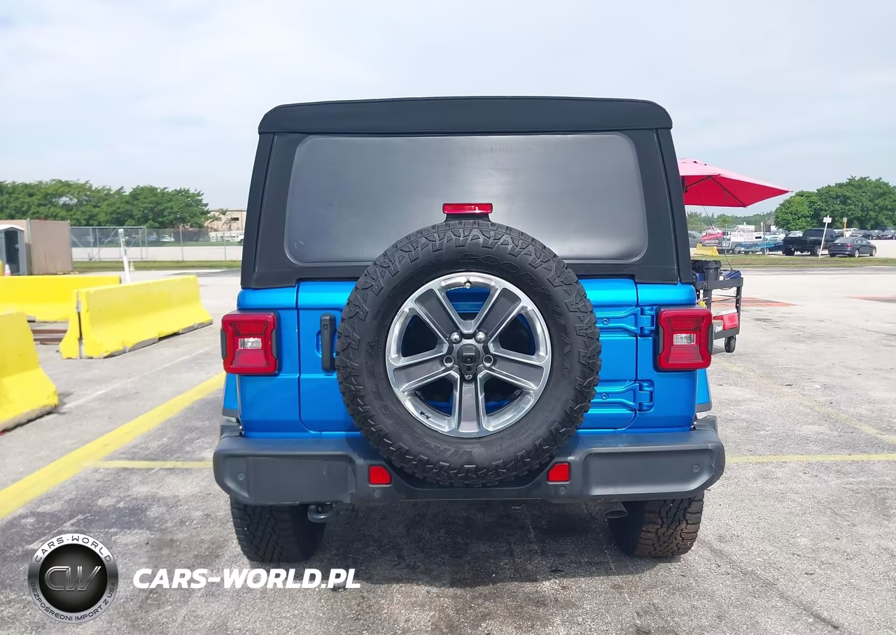 2021 Jeep Wrangler Unlimited Sahara 4X4 VIN:1C4HJXEG9MW845057 - 15