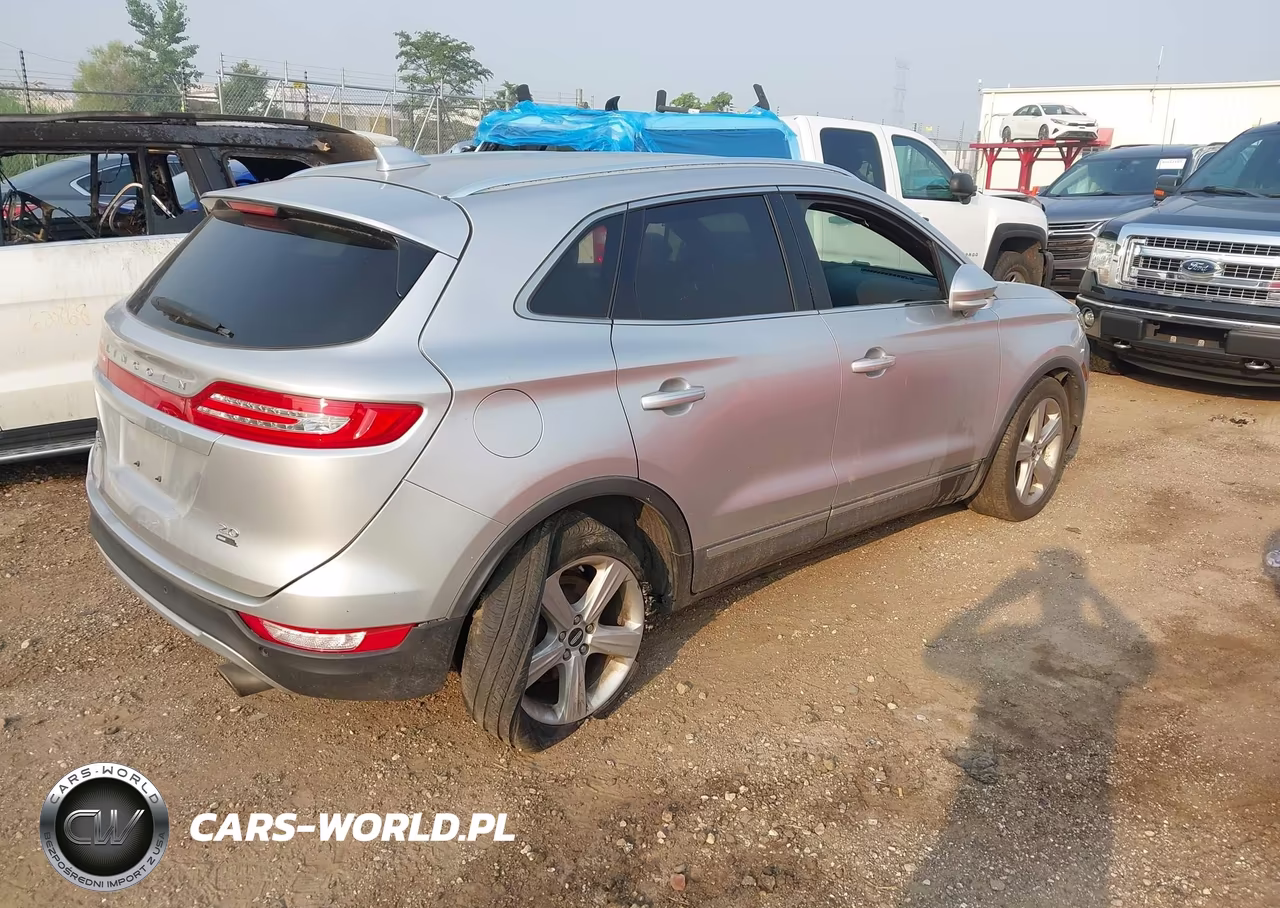 2015 Lincoln Mkc VIN:5LMCJ1A93FUJ07874 - 4