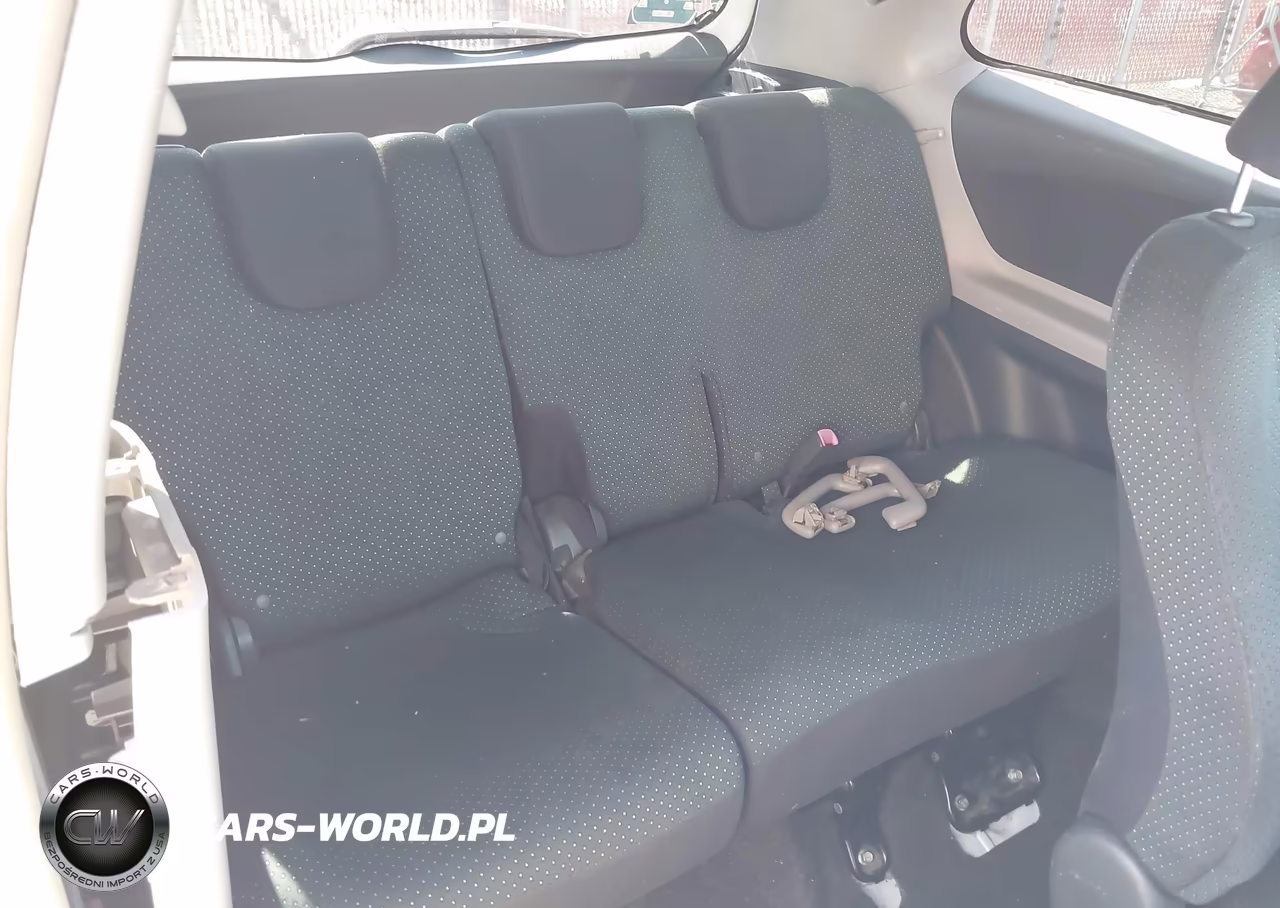 2007 Toyota Yaris VIN:JTDJT923775119863 - 8