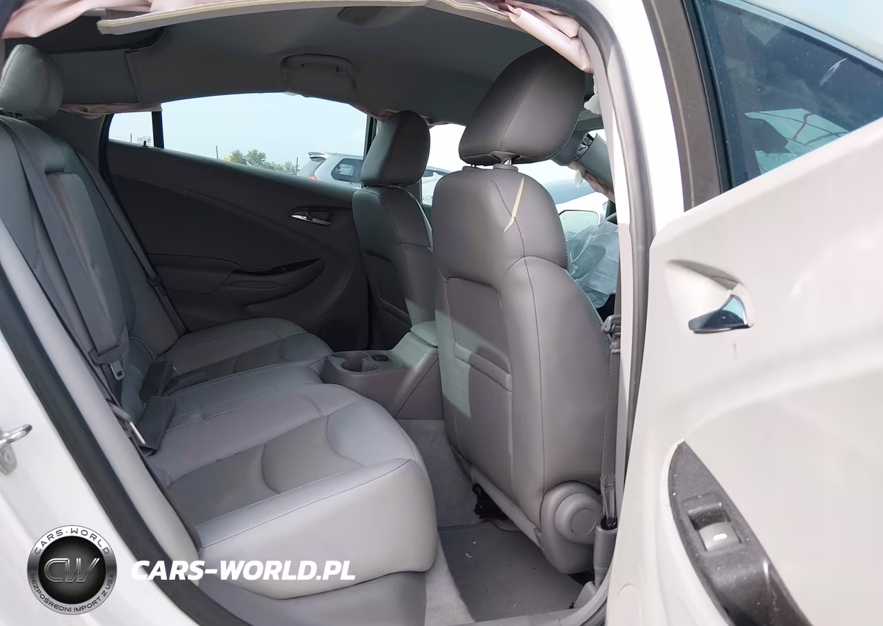 2018 Chevrolet Volt Lt VIN:1G1RA6S50JU156476 - 8