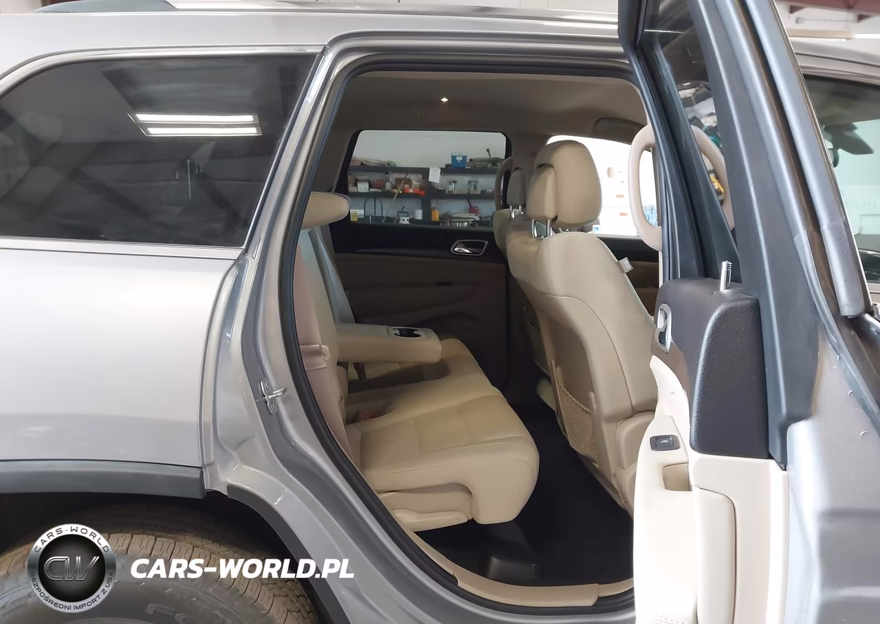 2018 Jeep Grand Cherokee Laredo E 4X4 VIN:1C4RJFAG2JC398752 - 8