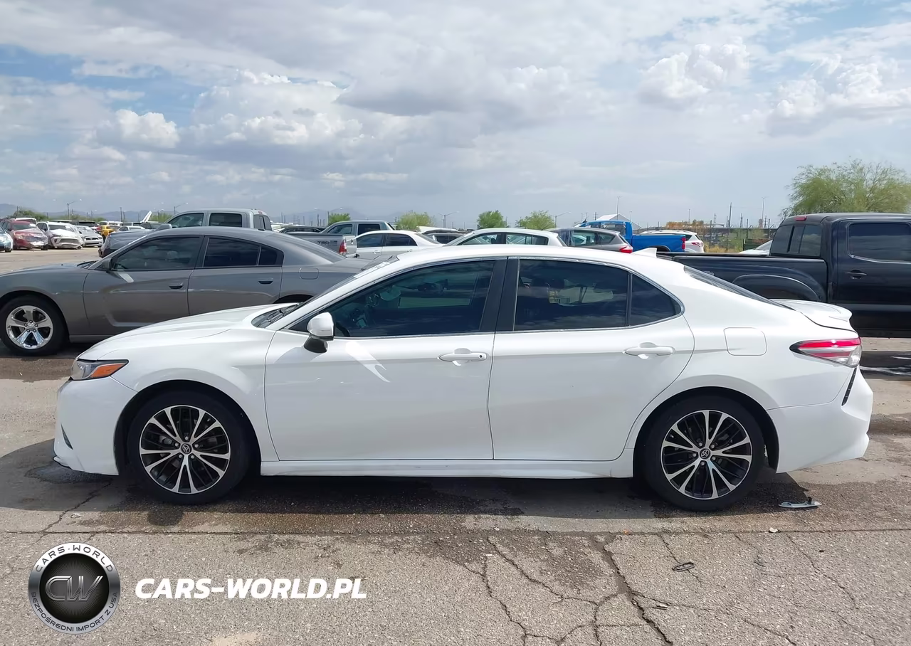 2019 Toyota Camry Se VIN:4T1B11HK4KU200792 - 15