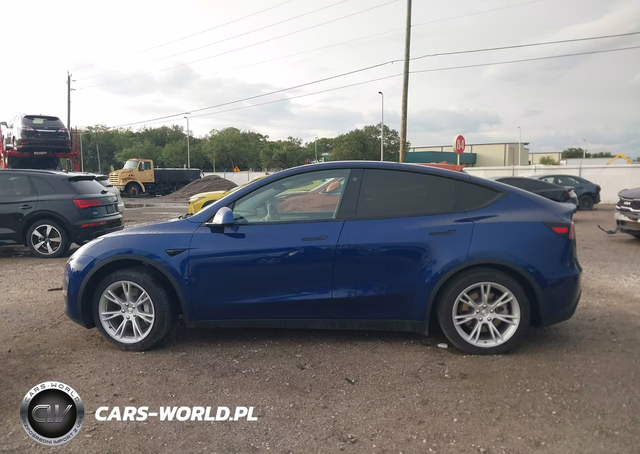 2023 Tesla Model Y Awd-Long Range Dual Motor All-Wheel Drive VIN:7SAYGDEE0PA060317 - 13
