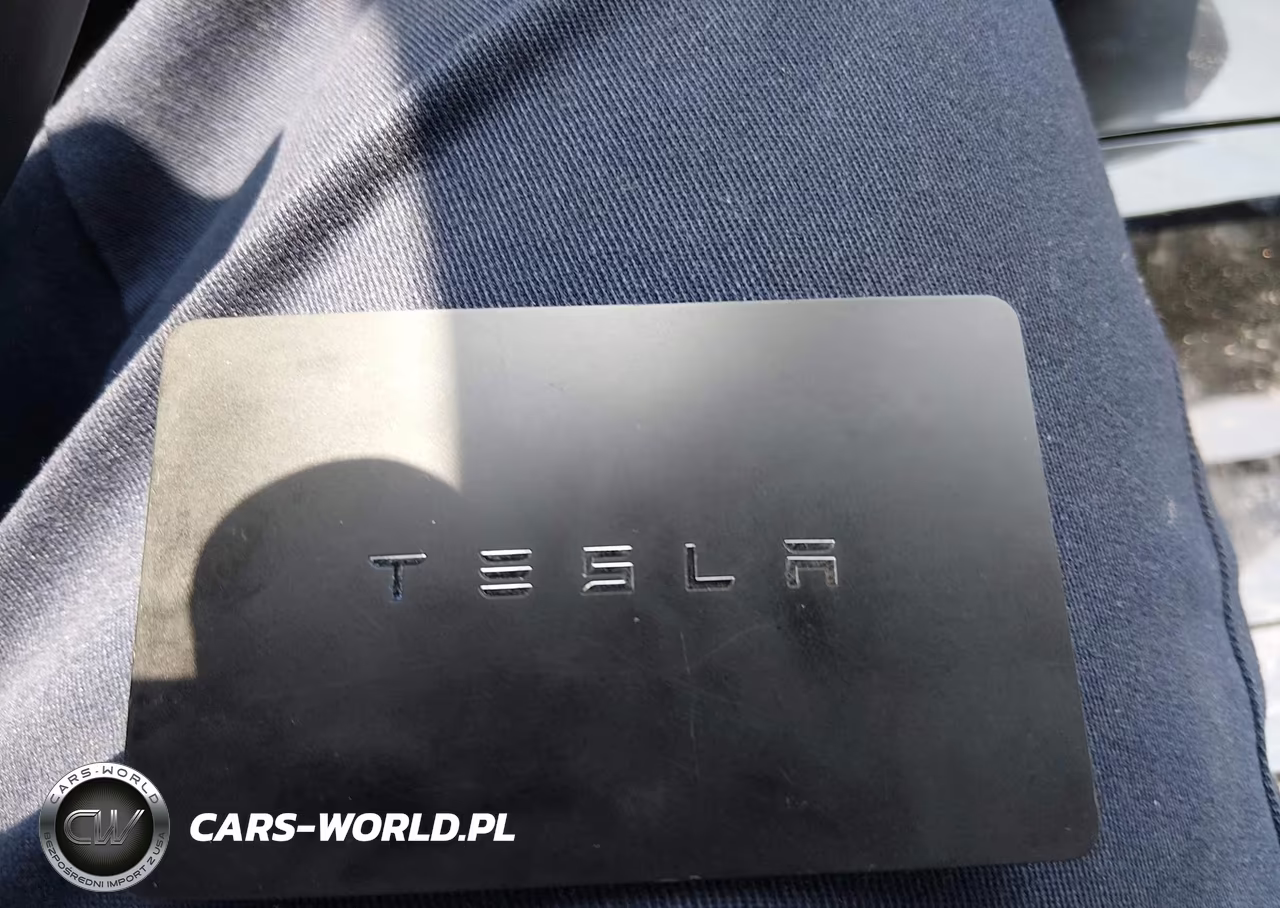 2018 Tesla Model 3 Long Range-Performance VIN:5YJ3E1EB2JF119427 - 11