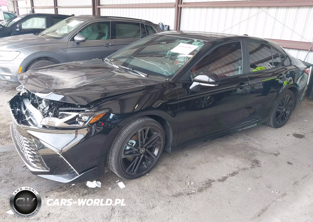 2025 Toyota Camry Xse VIN:4T1DAACK0SU633042 - 2