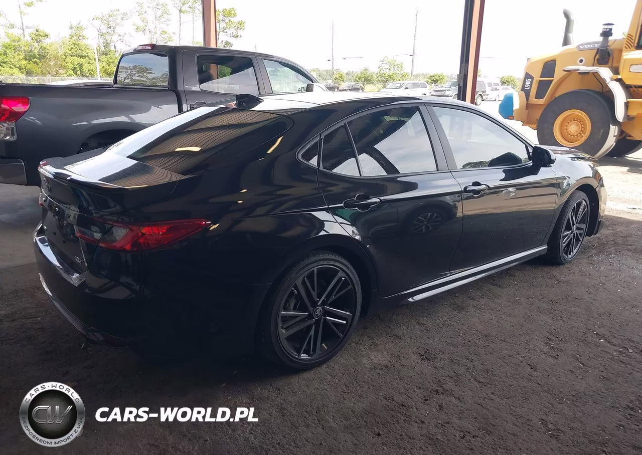 2025 Toyota Camry Xse VIN:4T1DAACK0SU633042 - 4