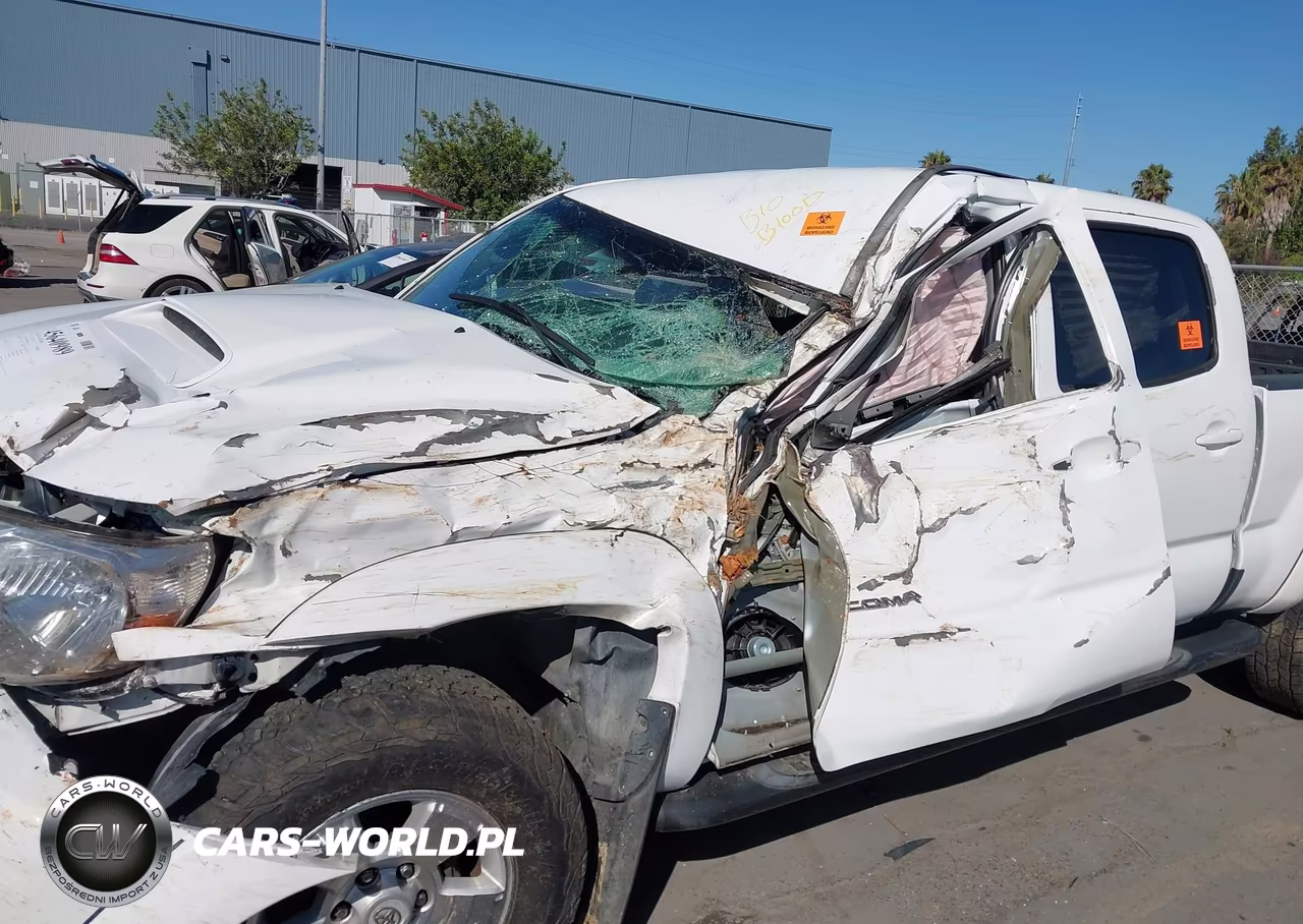 2011 Toyota Tacoma Prerunner V6 VIN:3TMKU4HN3BM028220 - 6