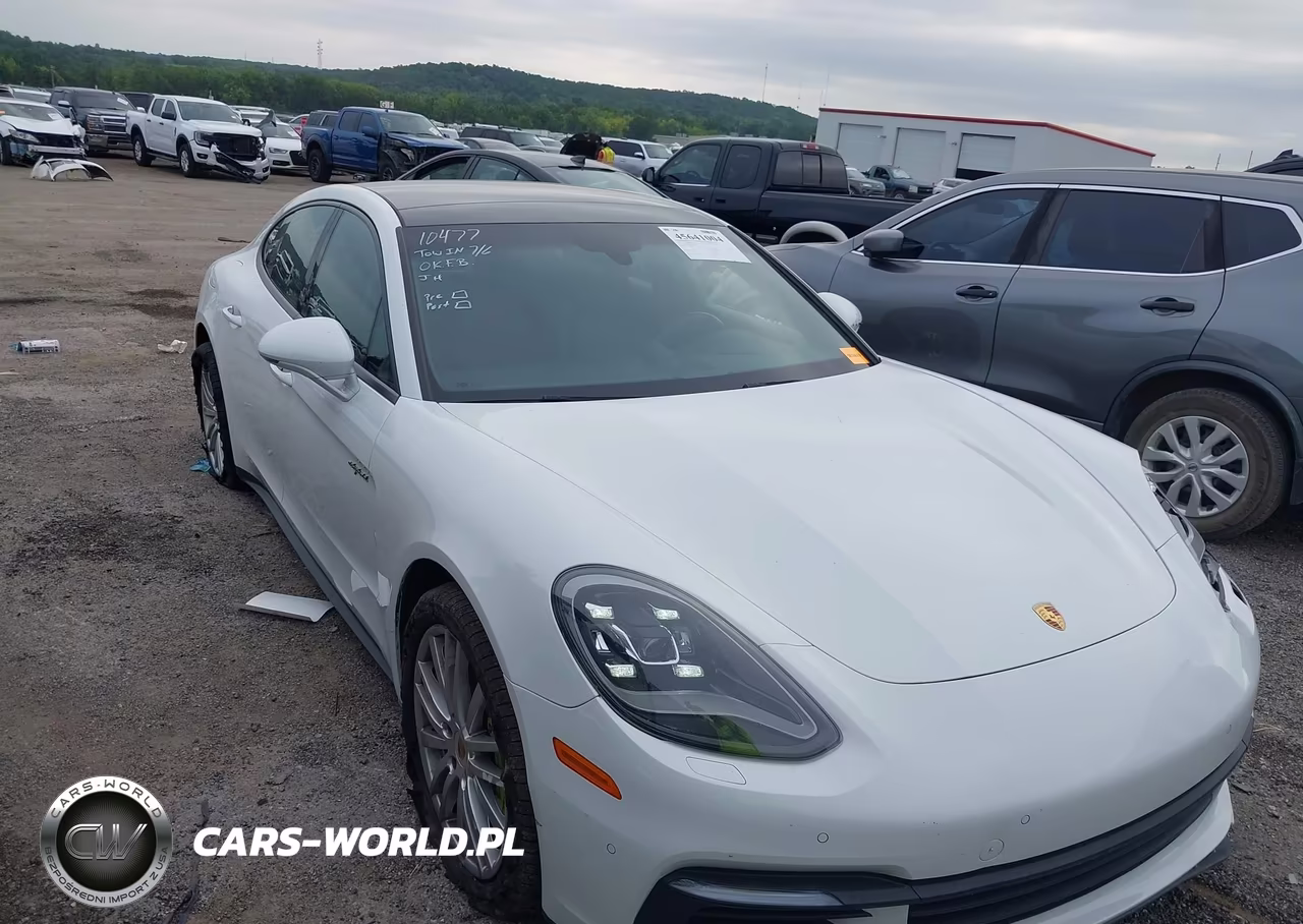 2019 Porsche Panamera E-Hybrid 4