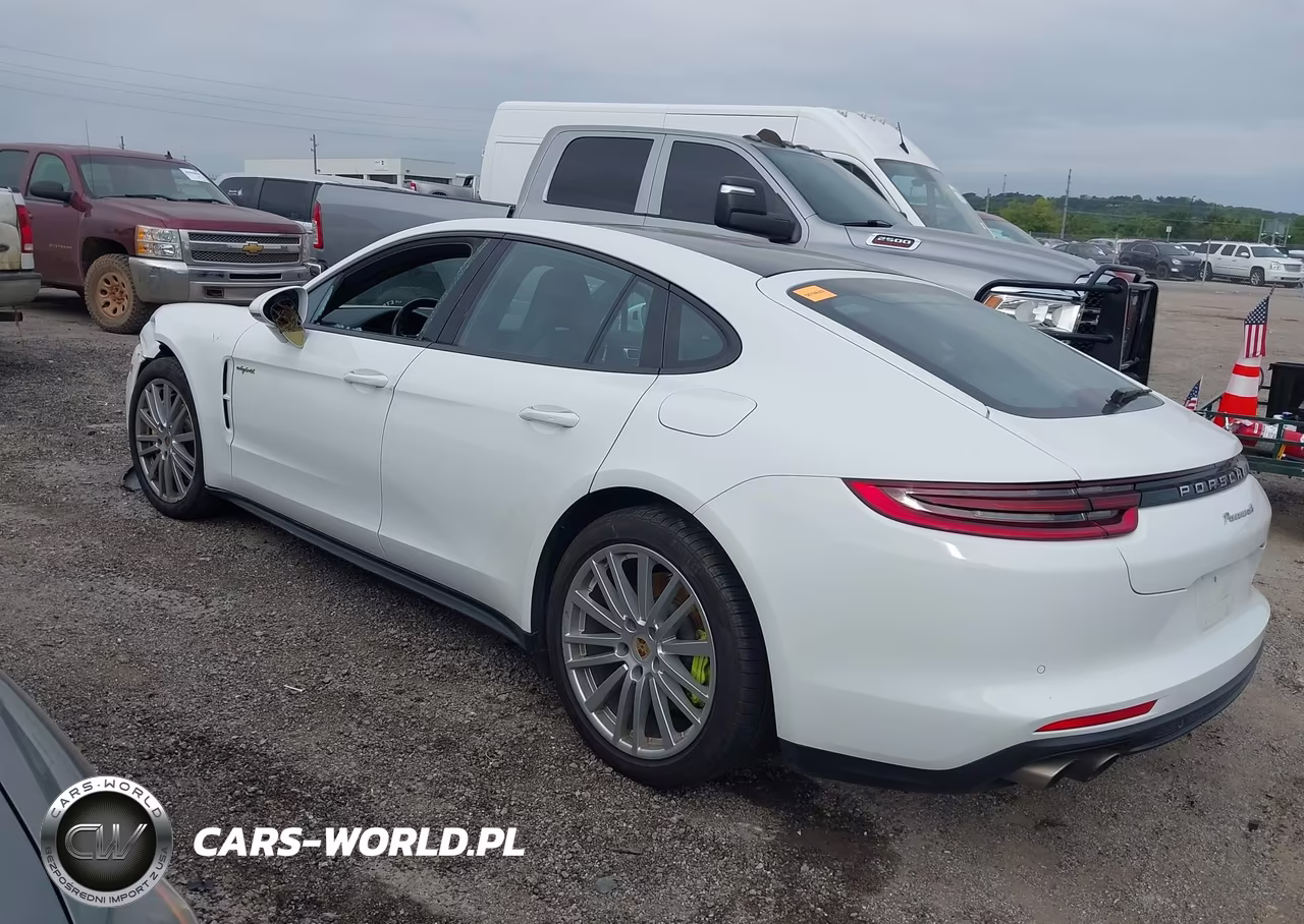 2019 Porsche Panamera E-Hybrid 4 VIN:WP0AE2A75KL123369 - 3
