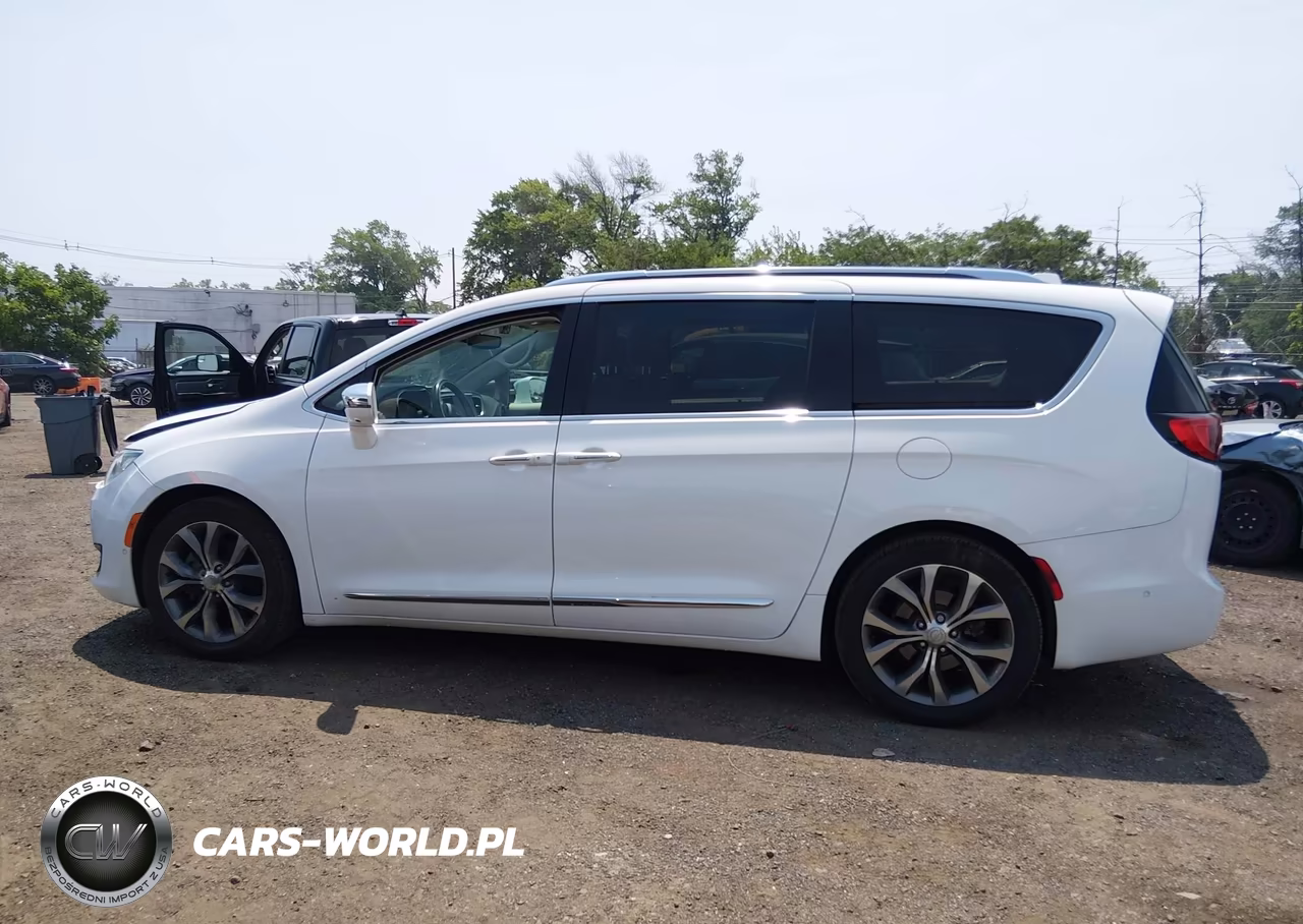2019 Chrysler Pacifica Limited VIN:2C4RC1GG7KR577222 - 14