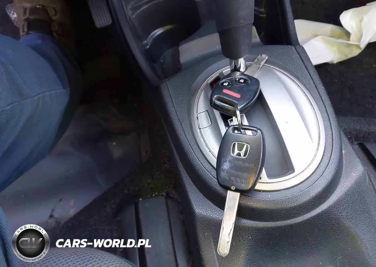 2010 Honda Fit Sport VIN:JHMGE8H69AC005199 - 11