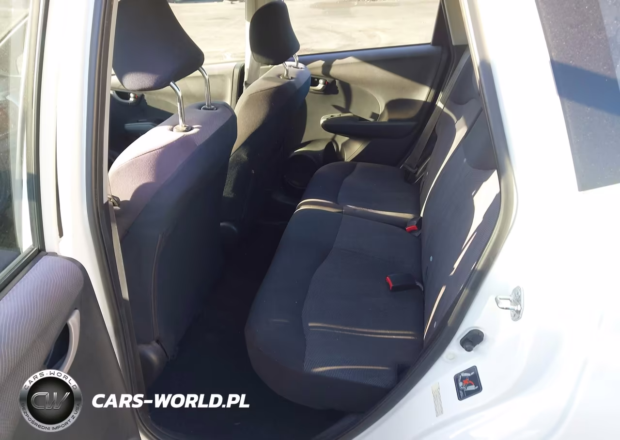 2010 Honda Fit Sport VIN:JHMGE8H69AC005199 - 8