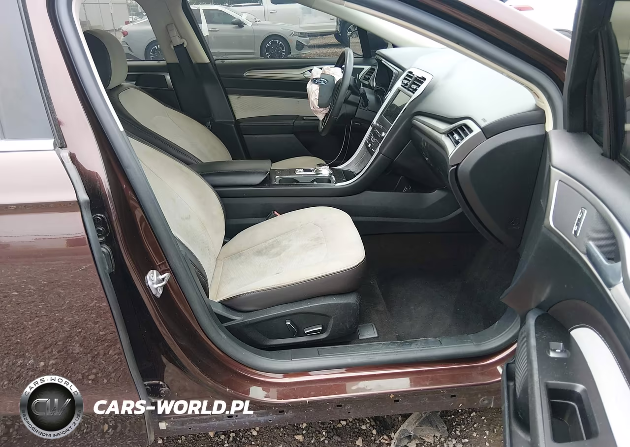 2019 Ford Fusion Se VIN:3FA6P0HD8KR111949 - 5