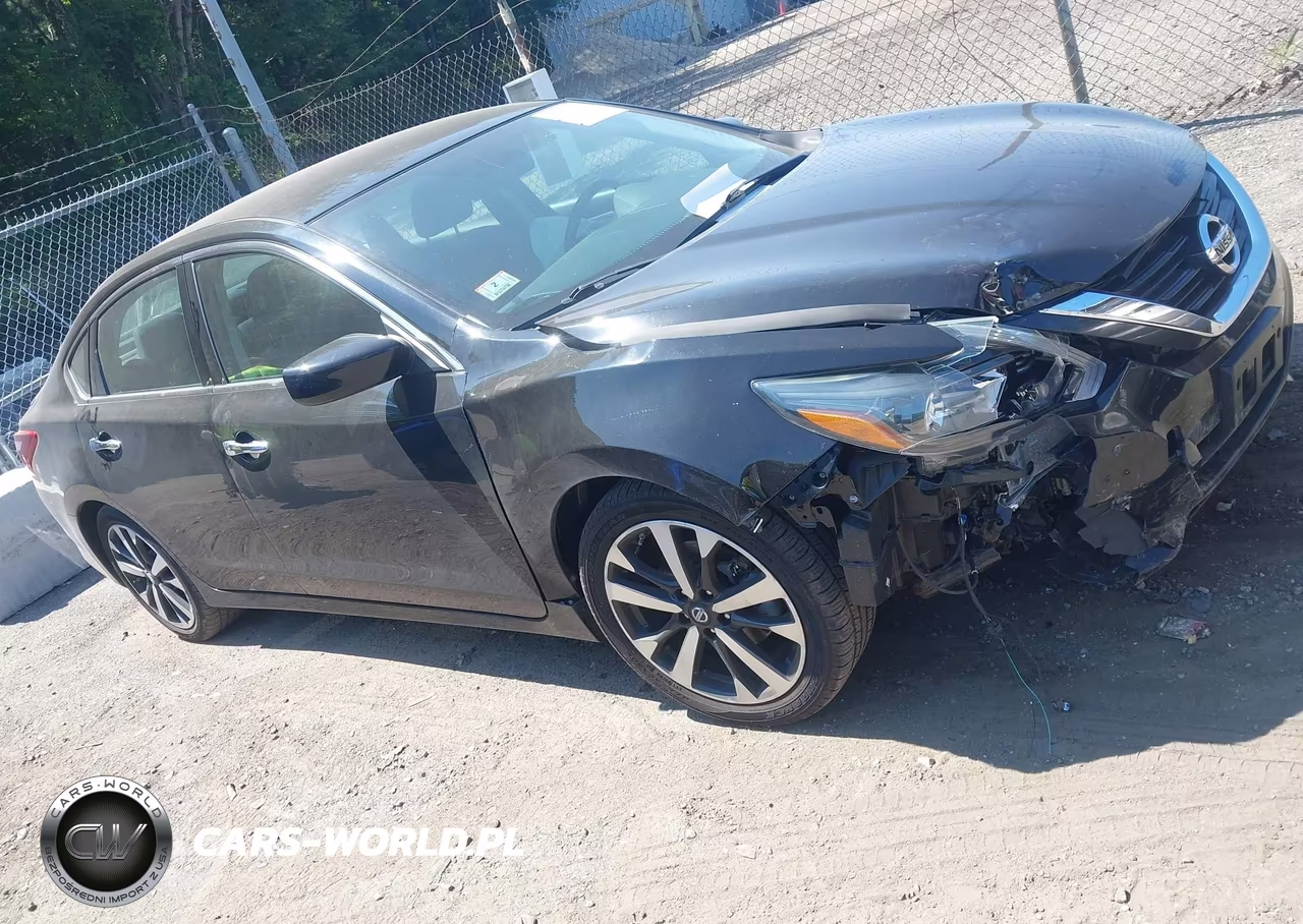 2018 Nissan Altima 2.5 Sr – zdjęcie 1 z 15