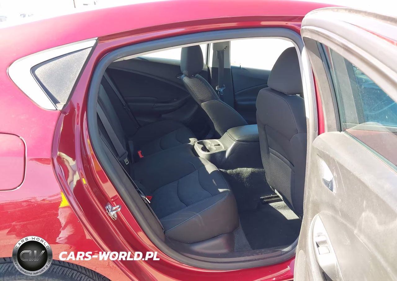 2018 Chevrolet Volt Lt VIN:1G1RA6S59JU128188 - 8