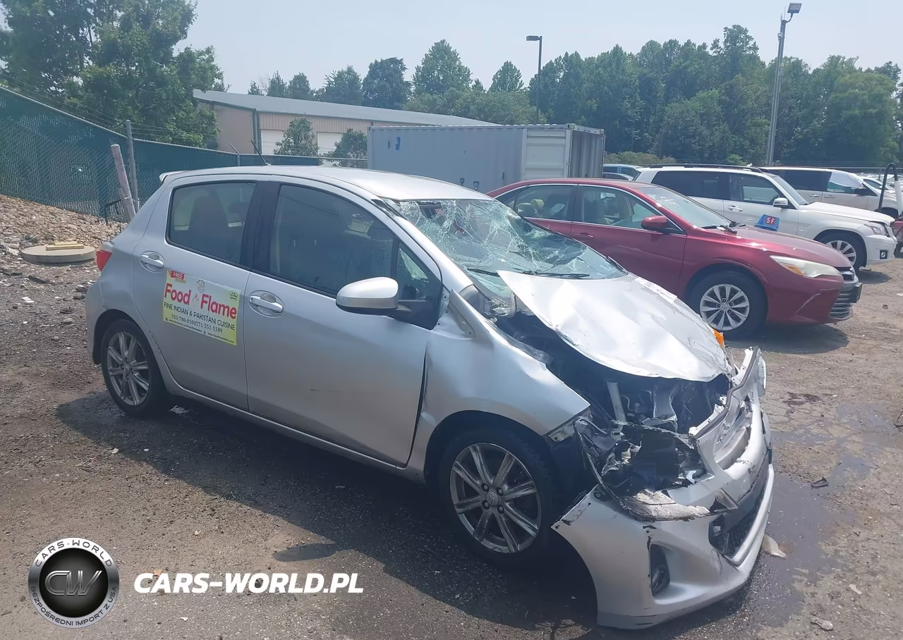 2013 Toyota Yaris Se – zdjęcie 1 z 16