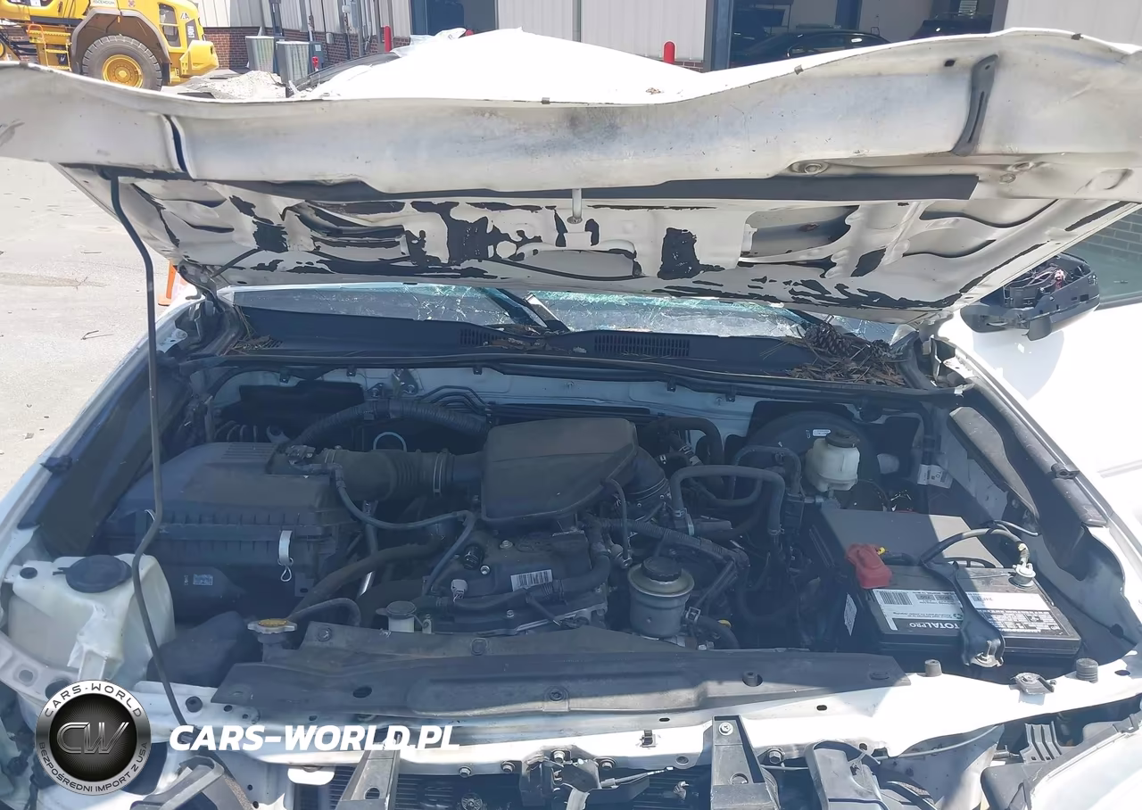 2017 Toyota Tacoma Sr VIN:5TFAX5GN9HX086474 - 10