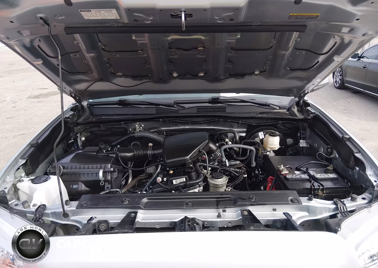 2023 Toyota Tacoma Sr VIN:3TYAX5GN6PT073772 - 10