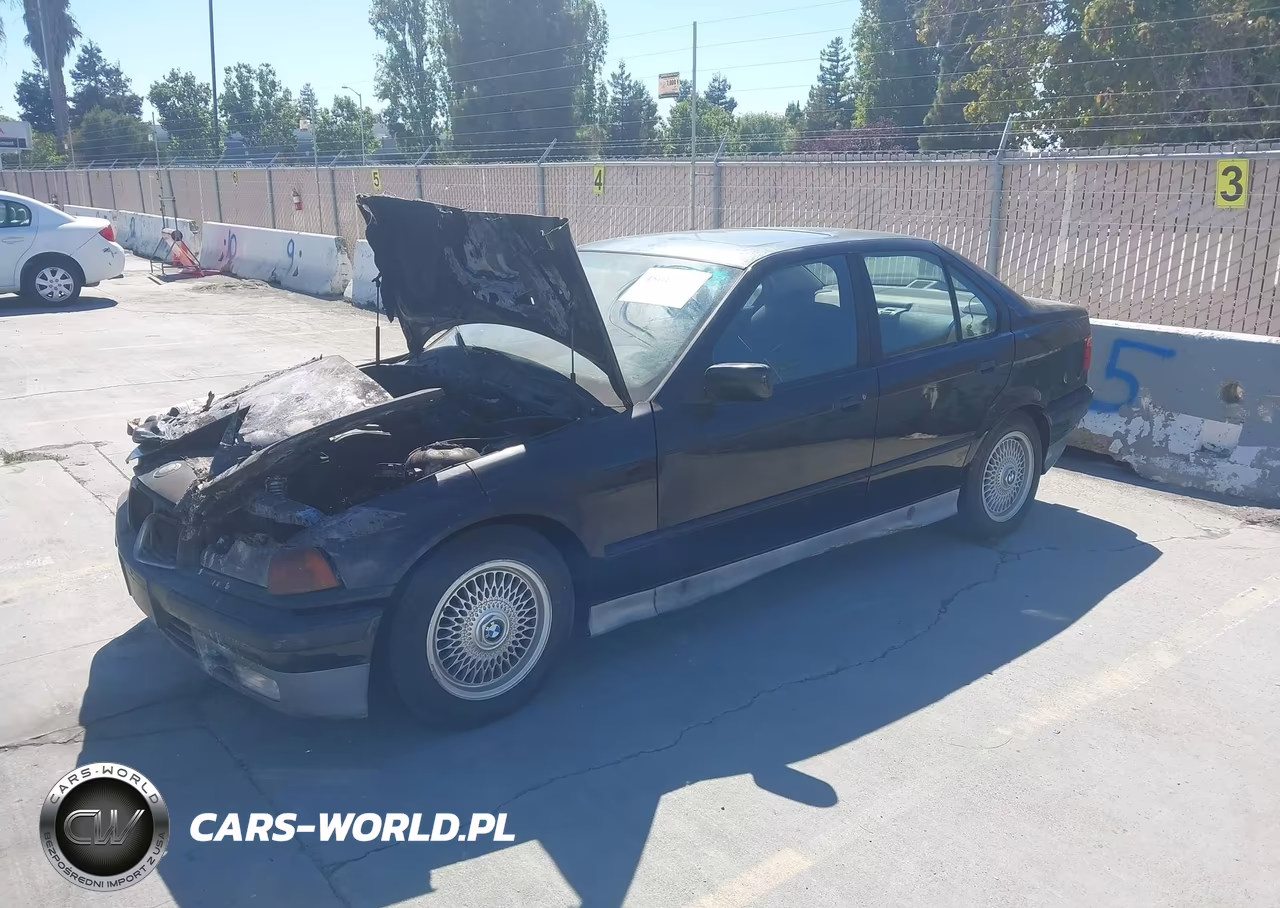 1993 BMW 325 I VIN:WBACB3313PFE13776 - 2