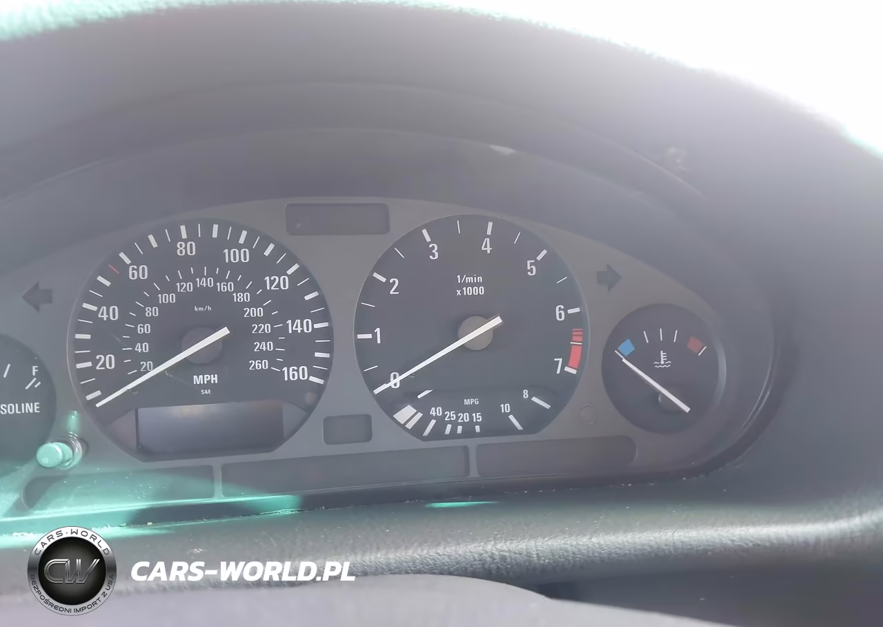 1993 BMW 325 I VIN:WBACB3313PFE13776 - 7