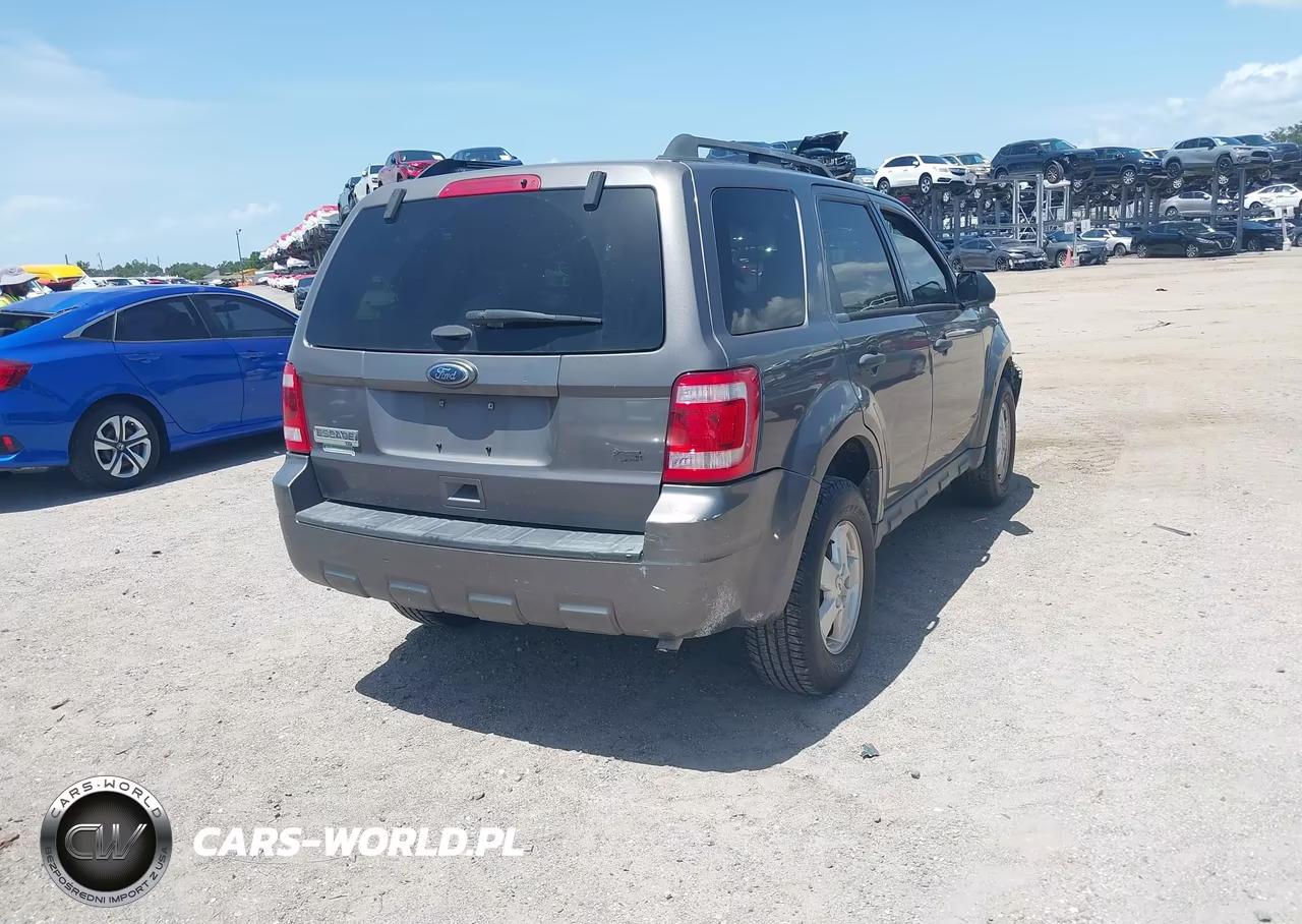 2012 Ford Escape Xlt VIN:1FMCU9DG9CKB64428 - 4
