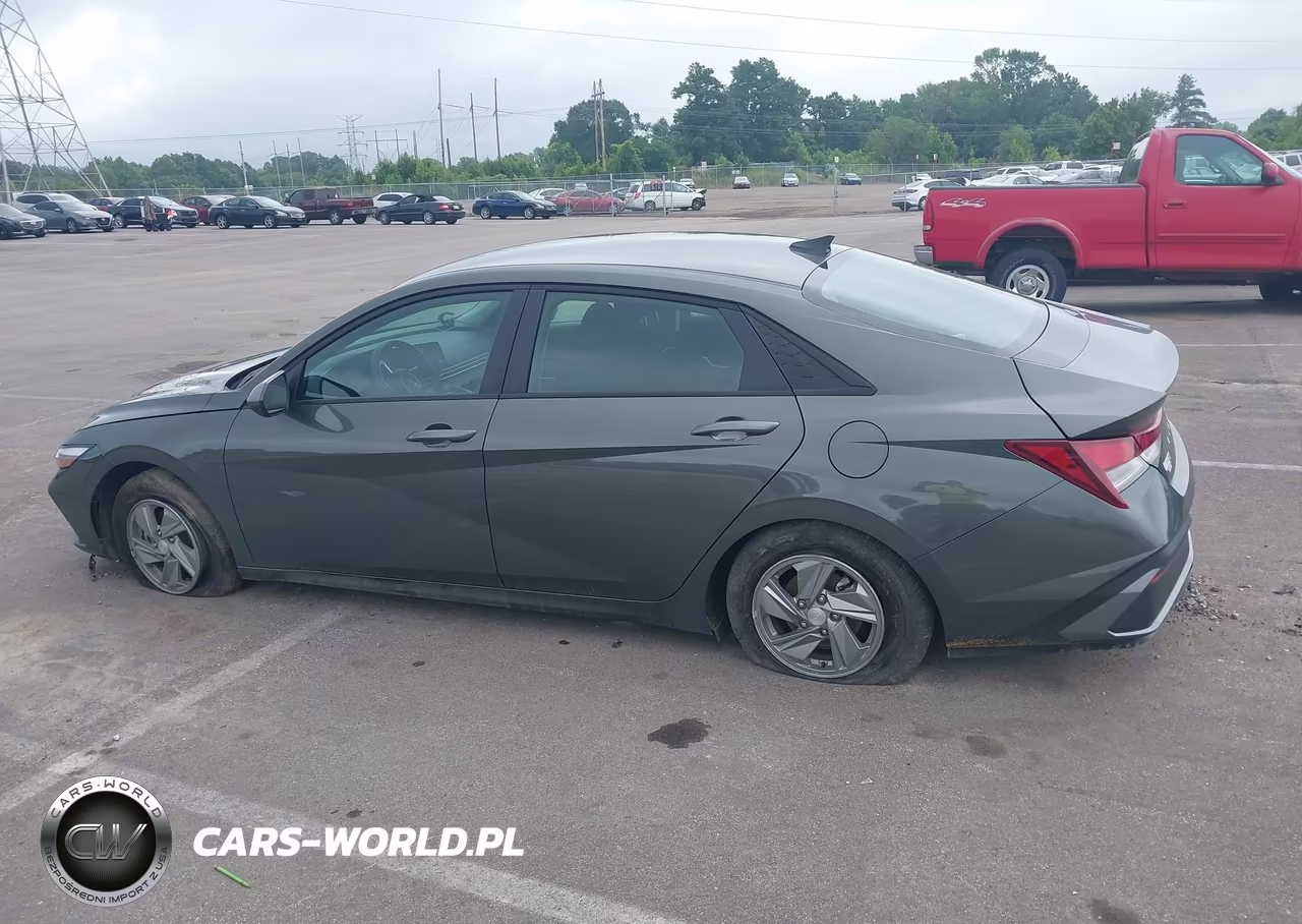 2026 Hyundai Elantra Se VIN:KMHLL4DG6TU167944 - 14