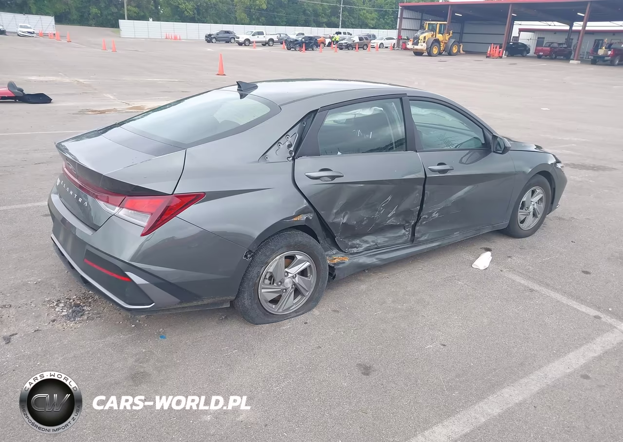 2026 Hyundai Elantra Se VIN:KMHLL4DG6TU167944 - 4