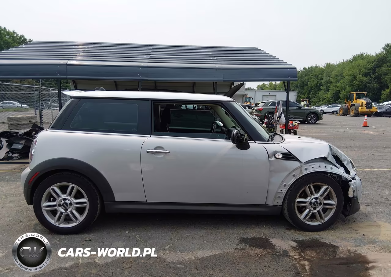 2011 Mini Cooper VIN:WMWSU3C57BT091174 - 13