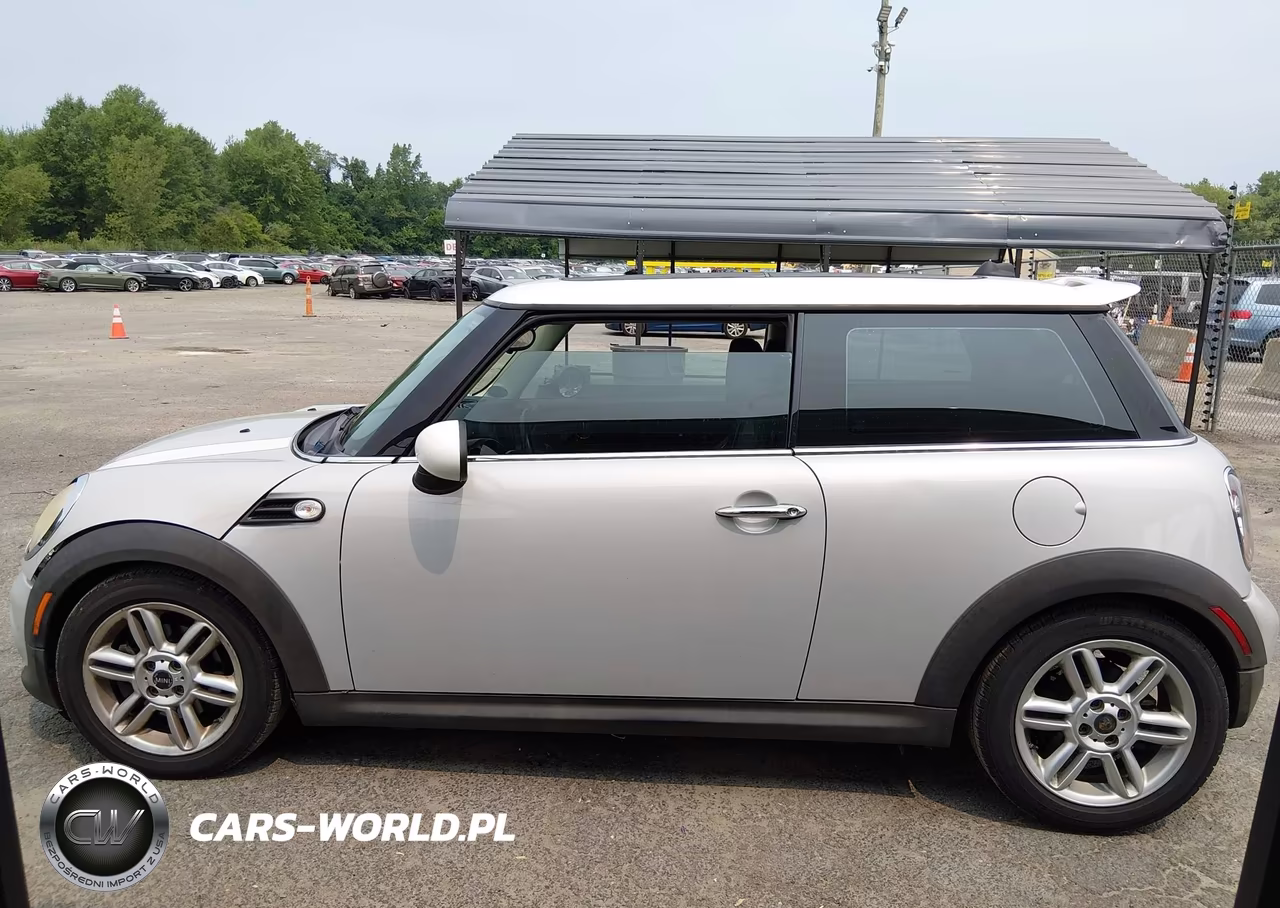 2011 Mini Cooper VIN:WMWSU3C57BT091174 - 14