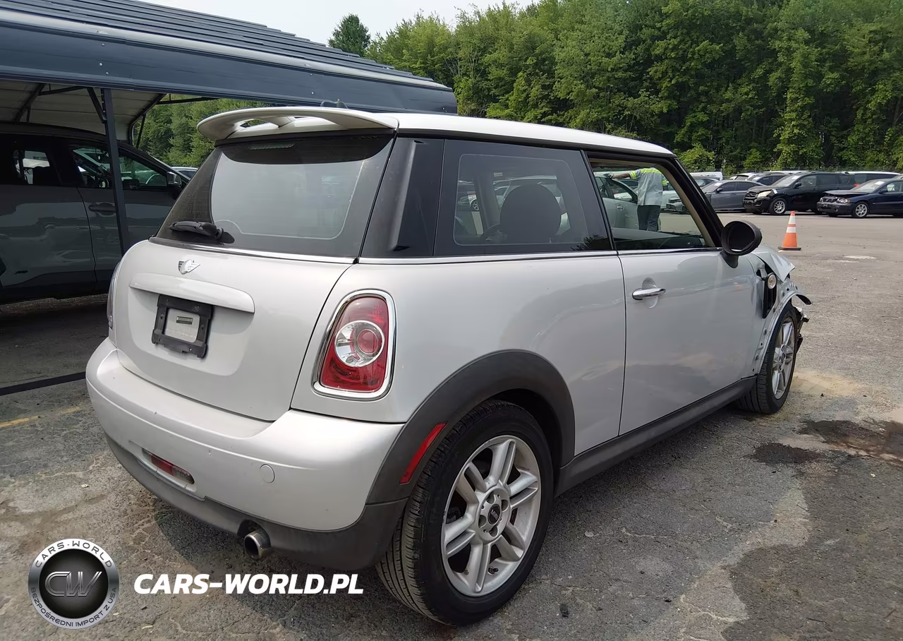 2011 Mini Cooper VIN:WMWSU3C57BT091174 - 4