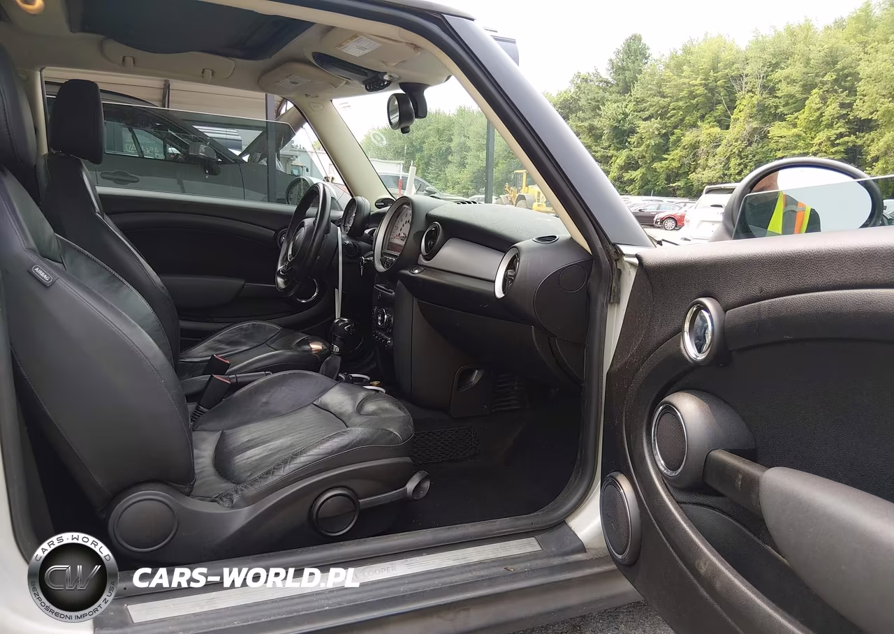 2011 Mini Cooper VIN:WMWSU3C57BT091174 - 5