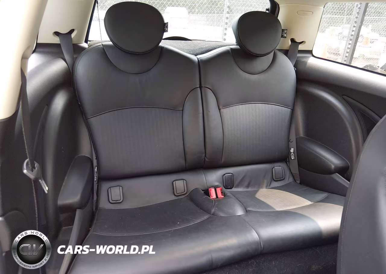 2011 Mini Cooper VIN:WMWSU3C57BT091174 - 8