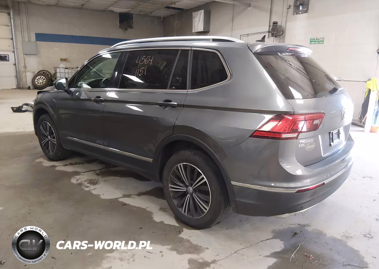 2019 Volkswagen Tiguan 2.0T Se-2.0T Sel-2.0T Sel R-Line-2.0T Sel R-Line Black VIN:3VV2B7AX0KM017082 - 3