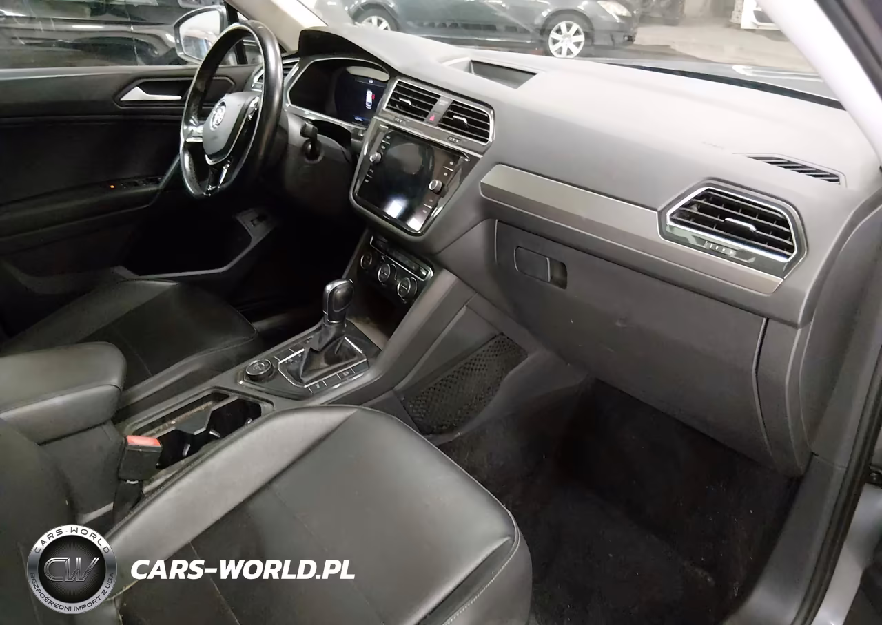 2019 Volkswagen Tiguan 2.0T Se-2.0T Sel-2.0T Sel R-Line-2.0T Sel R-Line Black VIN:3VV2B7AX0KM017082 - 5