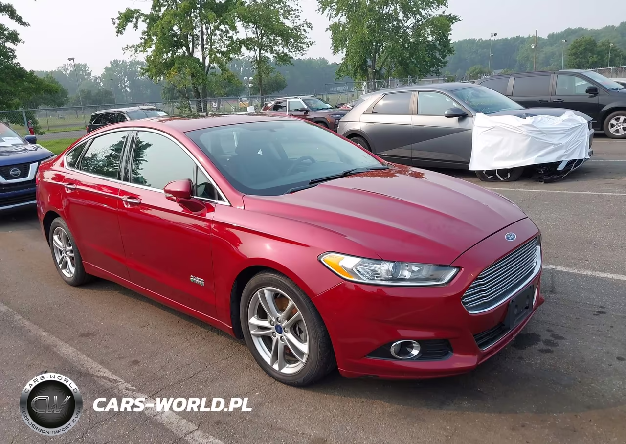 2015 Ford Fusion Energi Titanium – zdjęcie 1 z 11