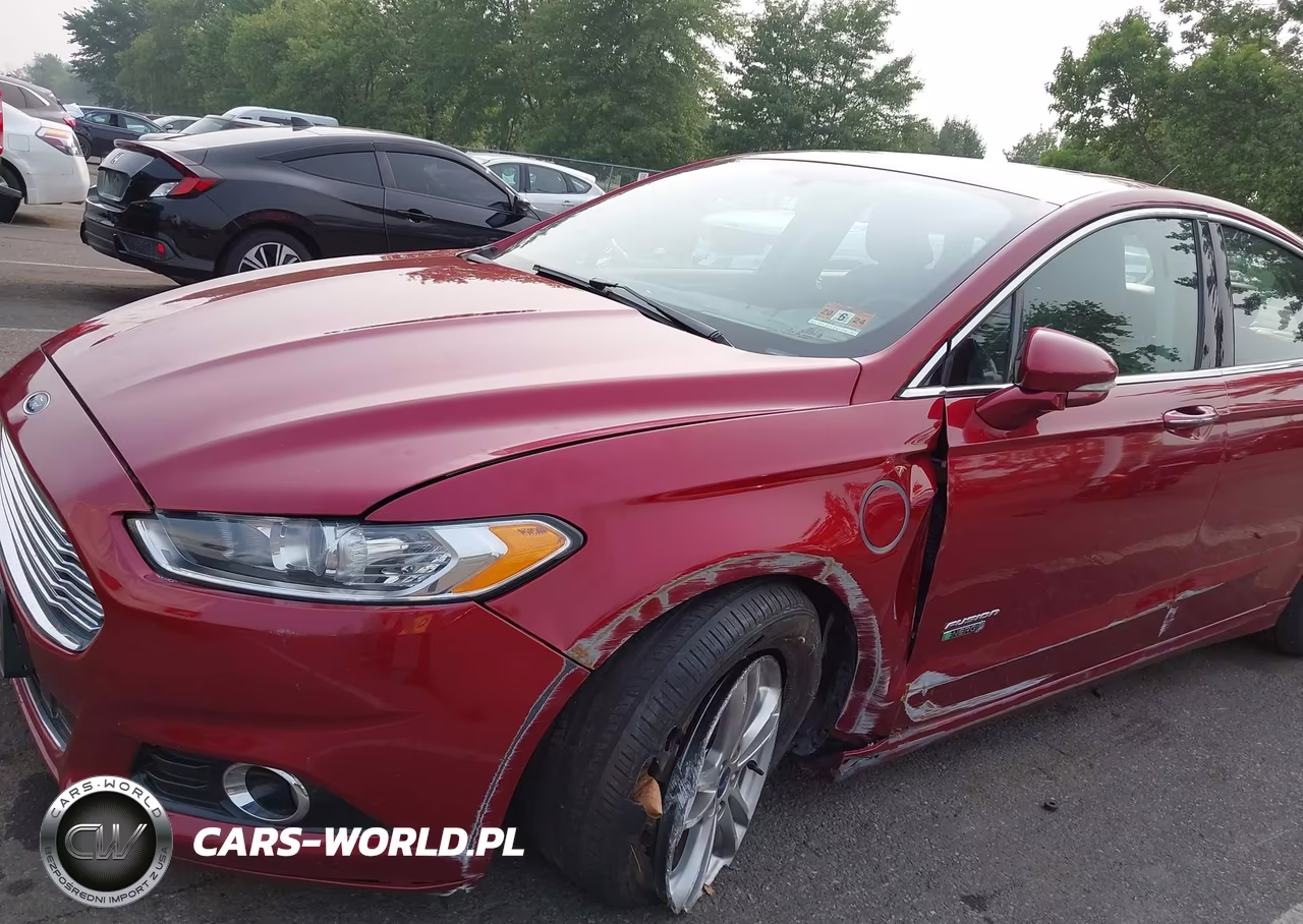 2015 Ford Fusion Energi Titanium VIN:3FA6P0SU3FR217417 - 6