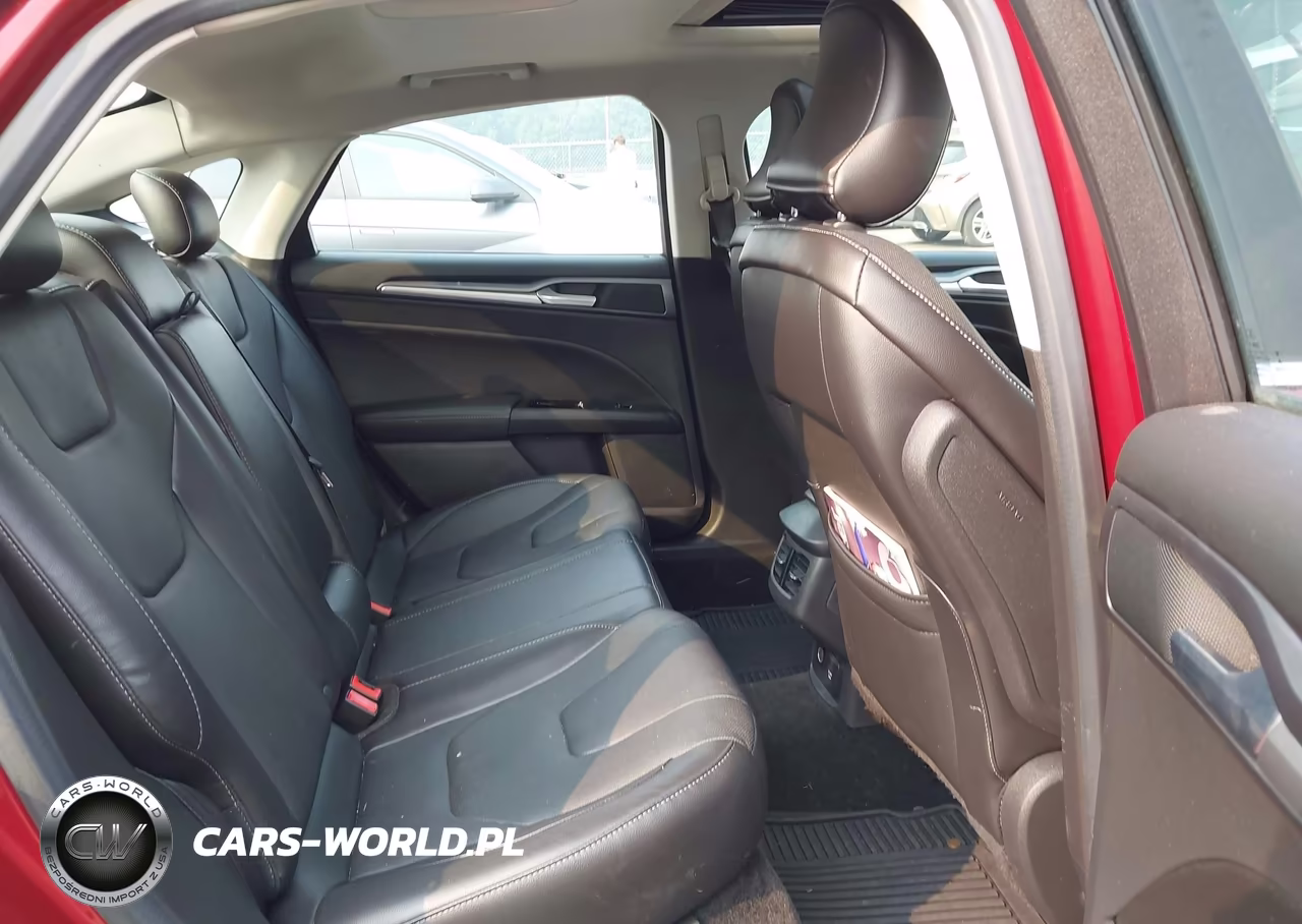 2015 Ford Fusion Energi Titanium VIN:3FA6P0SU3FR217417 - 8