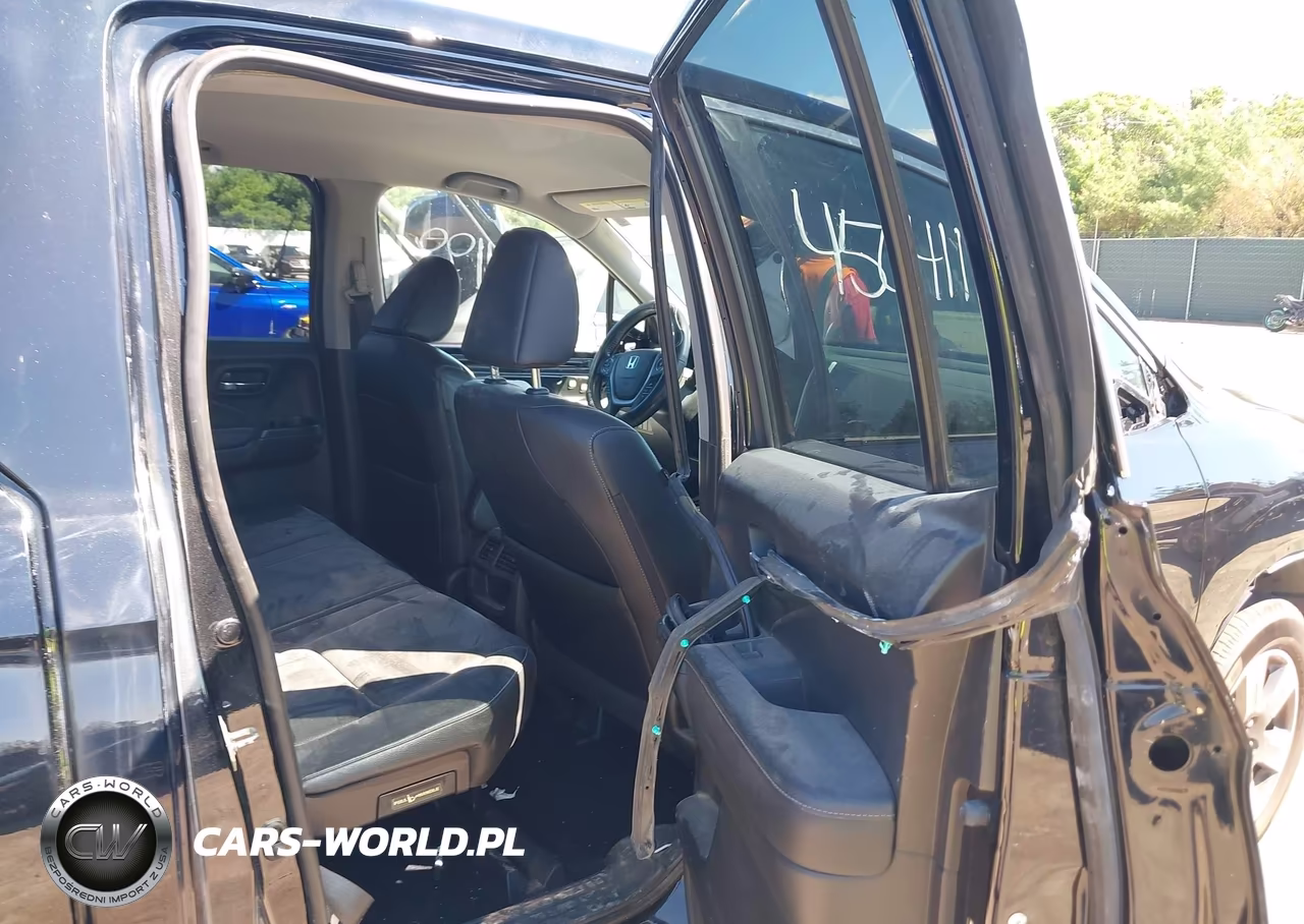 2017 Honda Ridgeline Rtl-T VIN:5FPYK3F63HB018068 - 8