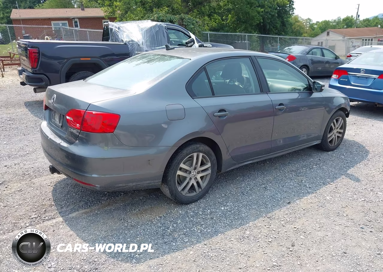 2011 Volkswagen Jetta 2.5L Se VIN:3VWDZ7AJ8BM359682 - 4